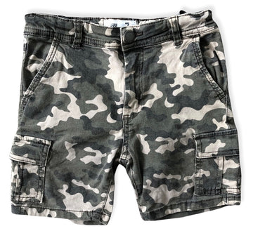 Cotton On Camo cargo shorts - Size 7